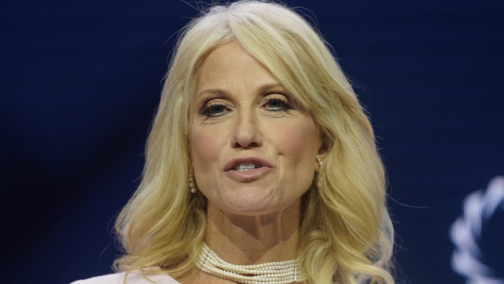 Voici combien Kellyanne Conway vaut vraiment