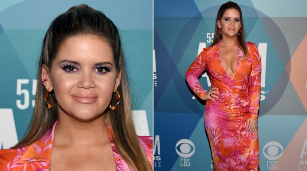 Maren Morris dans une robe au néon imprimée de palmier