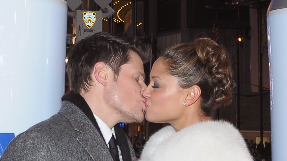 Nick Lachey et Vanessa Minnillo à Times Square le soir du Nouvel An en 2009