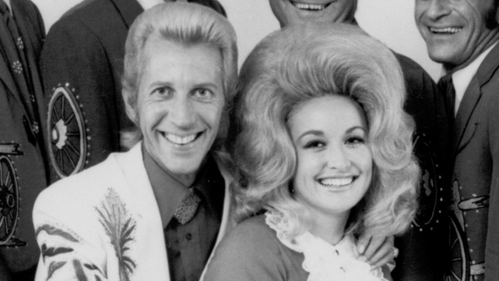 Porter Wagoner, Dolly Parton souriant