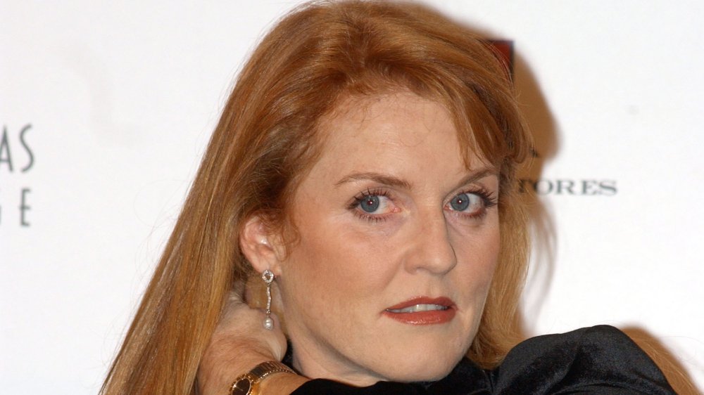 Sarah Ferguson à l’exposition de photographie sur les célébrités espagnoles au profit de l’UNICEF en 2001