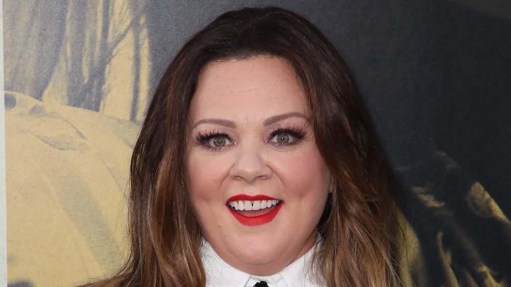 Melissa McCarthy souriante lors d’un événement 2019