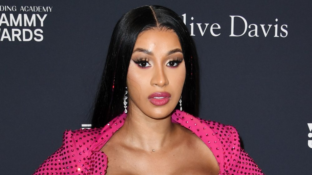 La vraie raison pour laquelle Cardi B n’aura plus jamais de chirurgie plastique