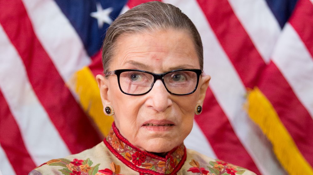 Les célébrités réagissent à la mort déchirante de Ruth Bader Ginsburg