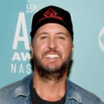 Les tatouages de Luke Bryan expliqués