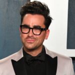 L’histoire touchante derrière la tenue Emmy de Dan Levy