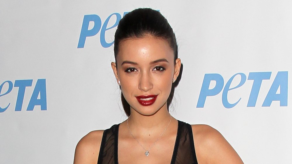 Christian Serratos au stand Up for Animals de PETA en 2012