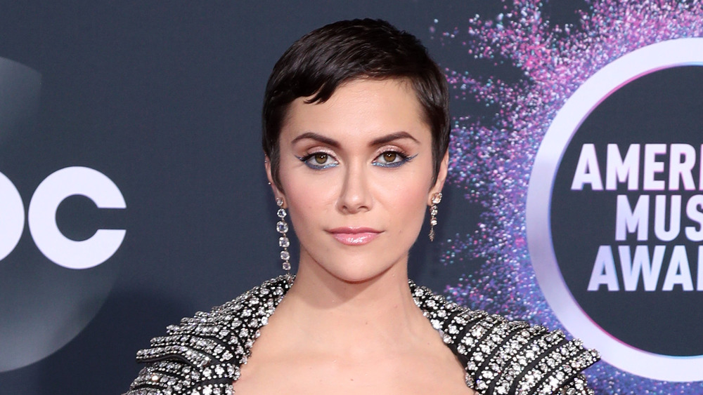 Alyson Stoner aux cheveux courts