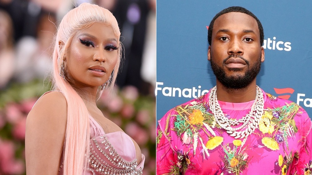 Nicki Minaj et Meek Mill regardant la caméra