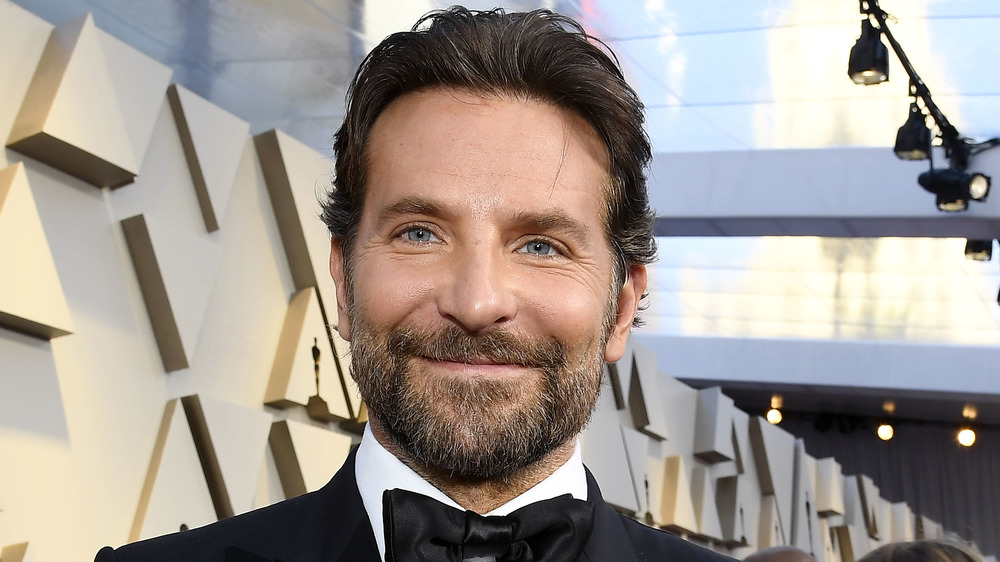 Bradley Cooper souriant