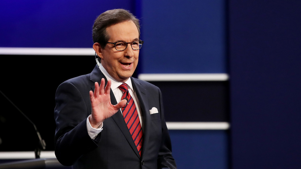 Chris Wallace s'adresse aux invités et aux participants lors du troisième débat présidentiel américain au Thomas & Mack Center le 19 octobre 2016