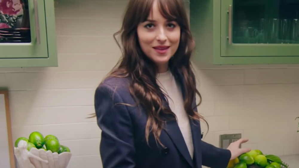 Dakota Johnson house avec limes