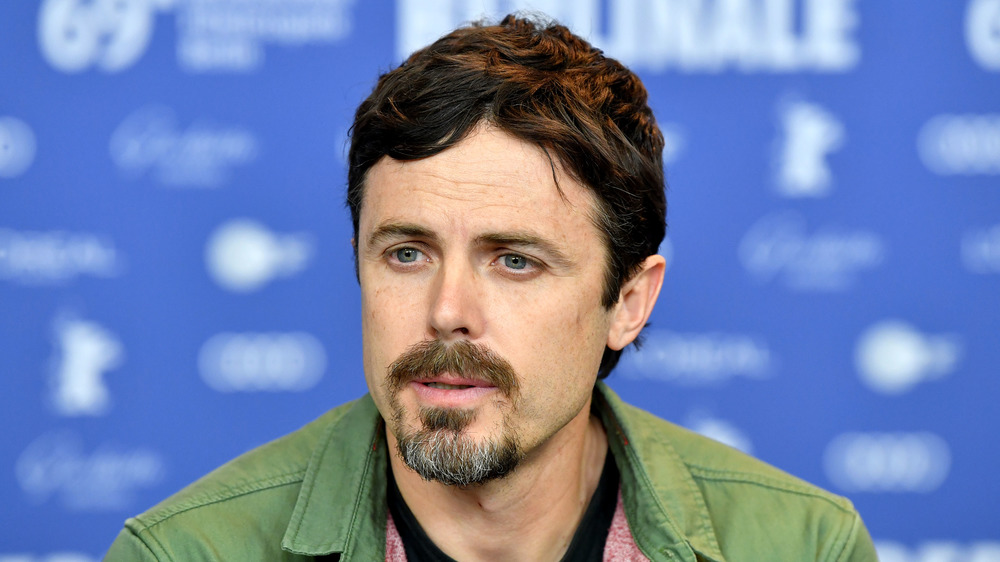 Casey Affleck prend la parole lors d'une conférence de presse