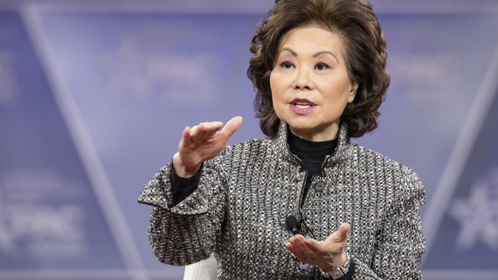 Elaine Chao parlant