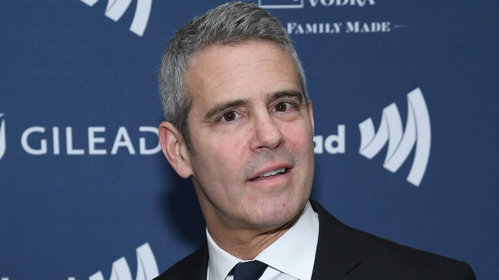 Andy Cohen fait allusion aux vrais sentiments à propos du licenciement des stars de Vanderpump Rules