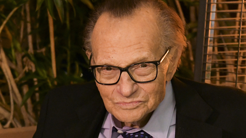 La première émission de Larry King n’est pas ce à quoi vous vous attendez