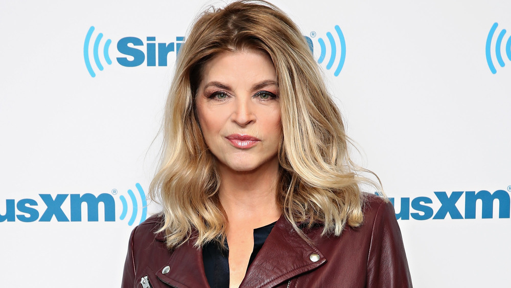 La réaction de Kirstie Alley à l’interdiction de Twitter de Trump soulève les sourcils