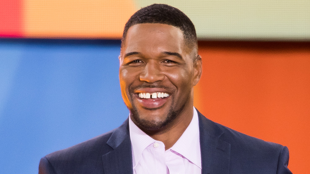 Michael Strahan souriant