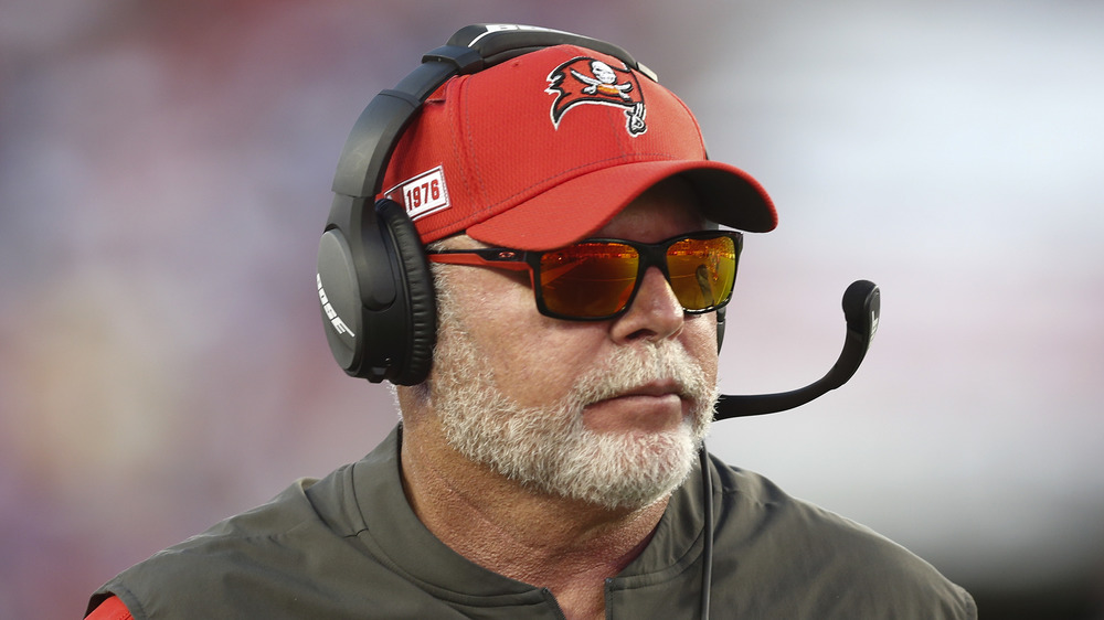 Bruce Arians sur le terrain de football