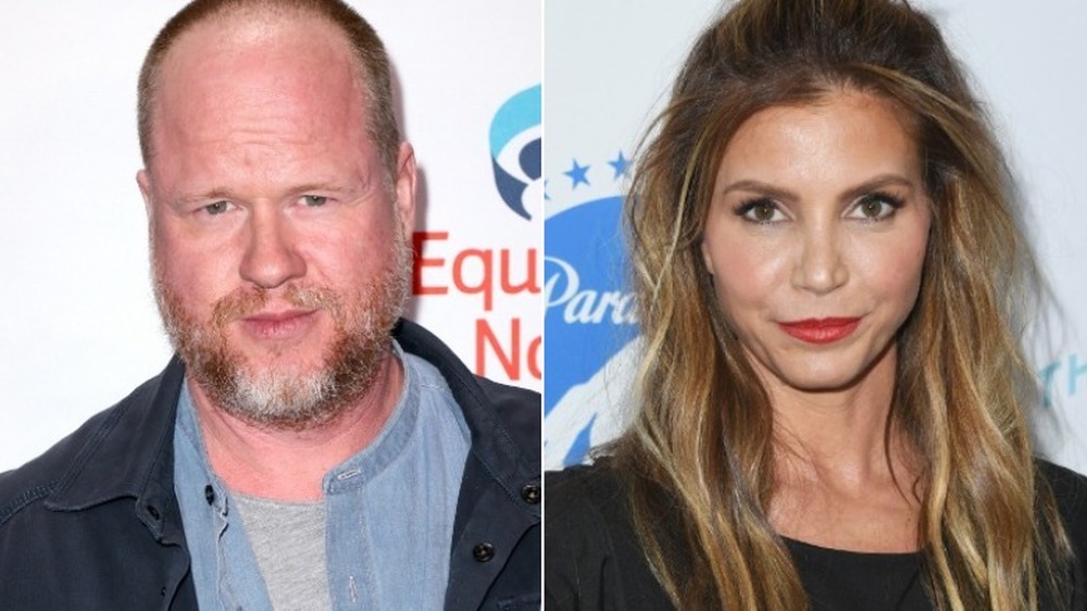 Joss Whedon et Charisma Carpenter semblent sérieux