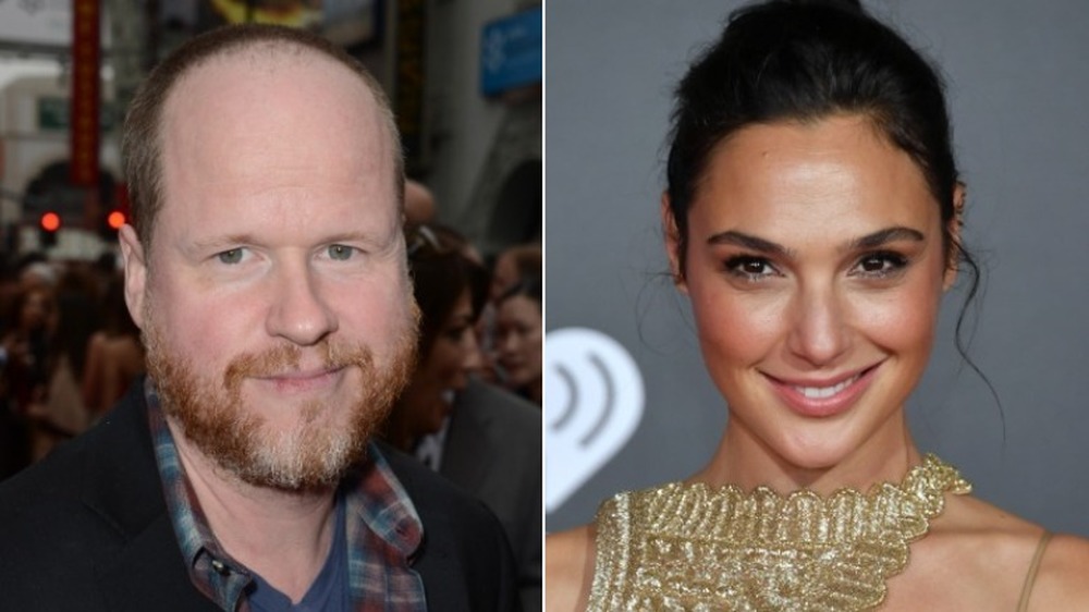 Joss Whedon et Gal Gadot souriant