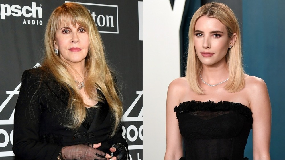 Emma Roberts et Stevie Nicks posant sur le tapis rouge