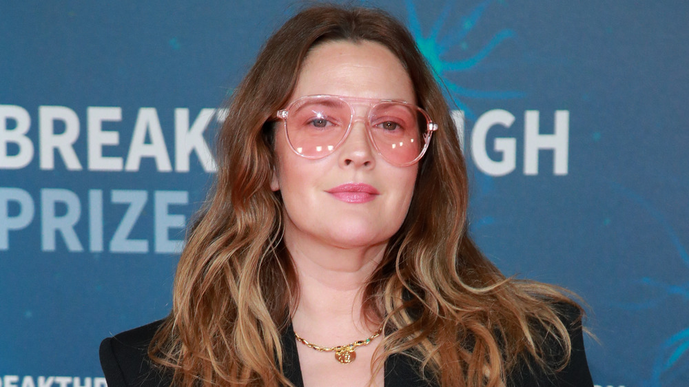 Drew Barrymore en lunettes de soleil