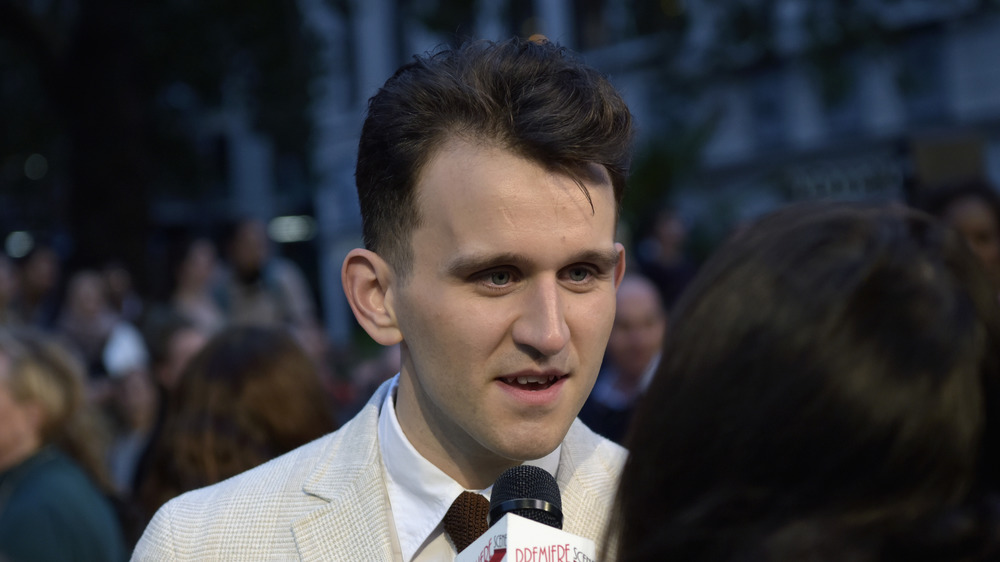 Harry Melling lors d'une première