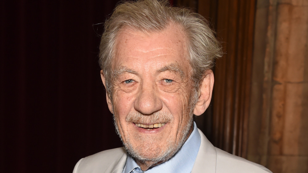 Ian McKellen souriant