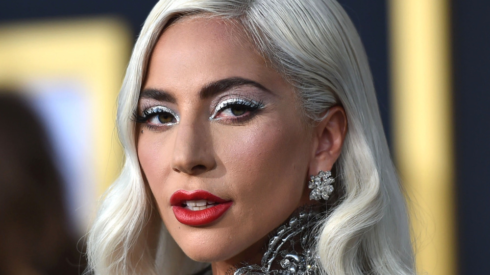 Lady Gaga sur le tapis rouge