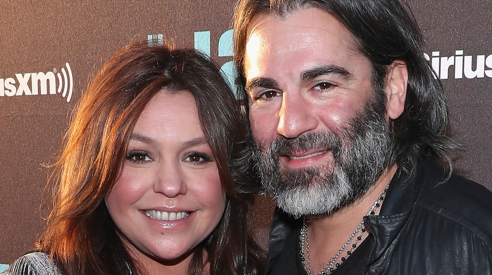 Rachael Ray et John Cusimano souriant