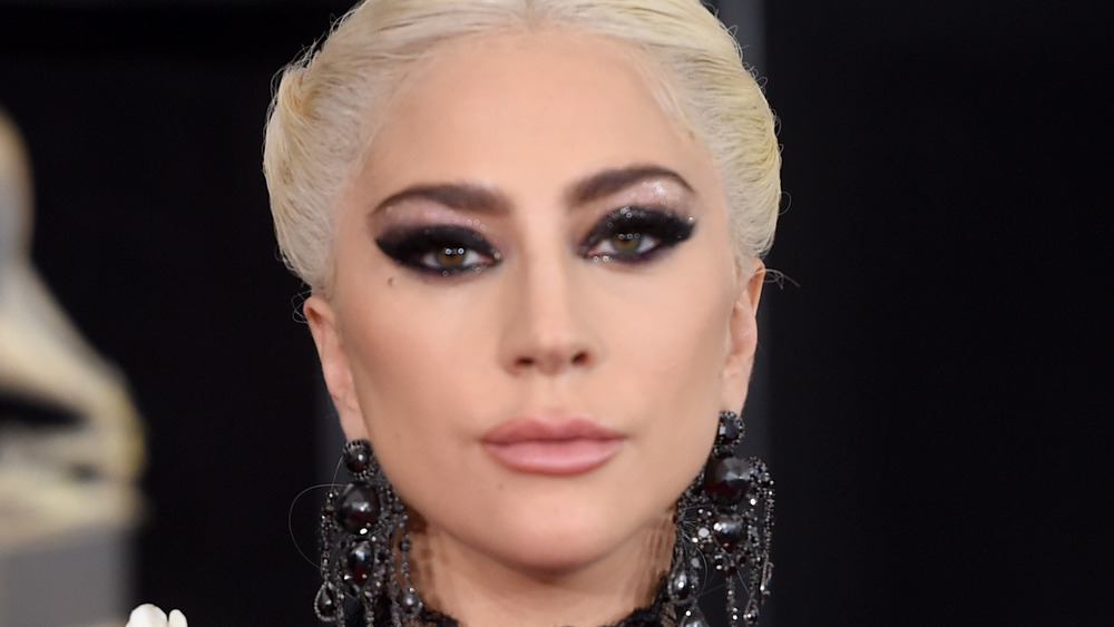 Comment Lady Gaga fait face à l’horrible incident de tir de Dog Walker