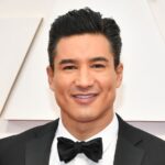 Le nouveau rôle à vie de Mario Lopez est de hausser les sourcils