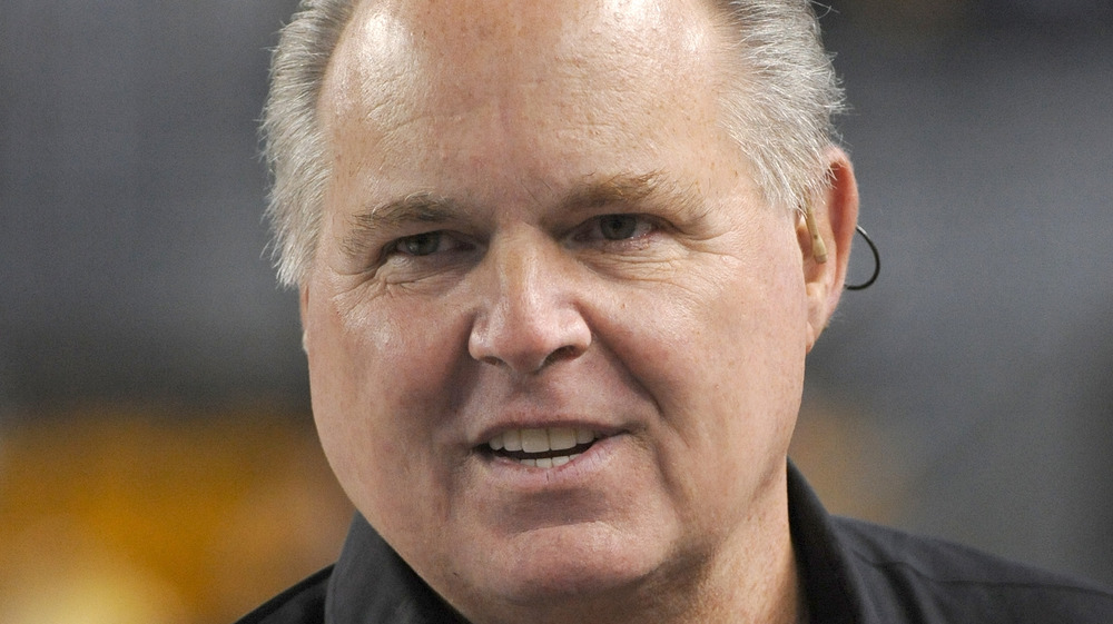 Rush Limbaugh: Quelle était la valeur de la célèbre personnalité de la radio?