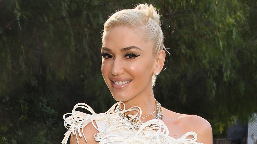 Gwen Stefani souriant