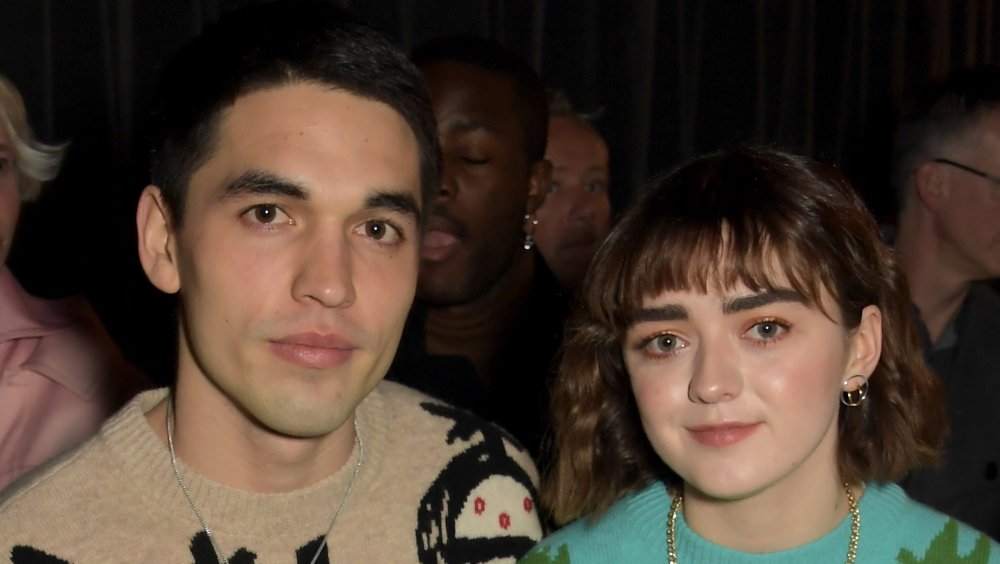 Reuben Selby et Maisie Williams à la Fashion Week de Londres en 2020