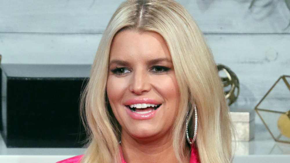 Jessica Simpson souriante