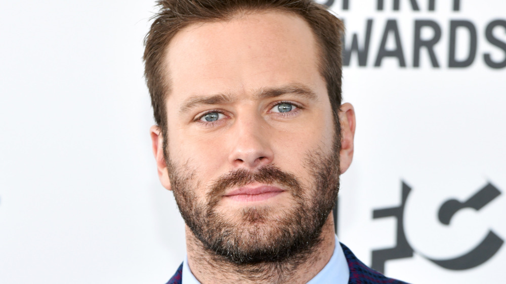 Armie Hammer fixant