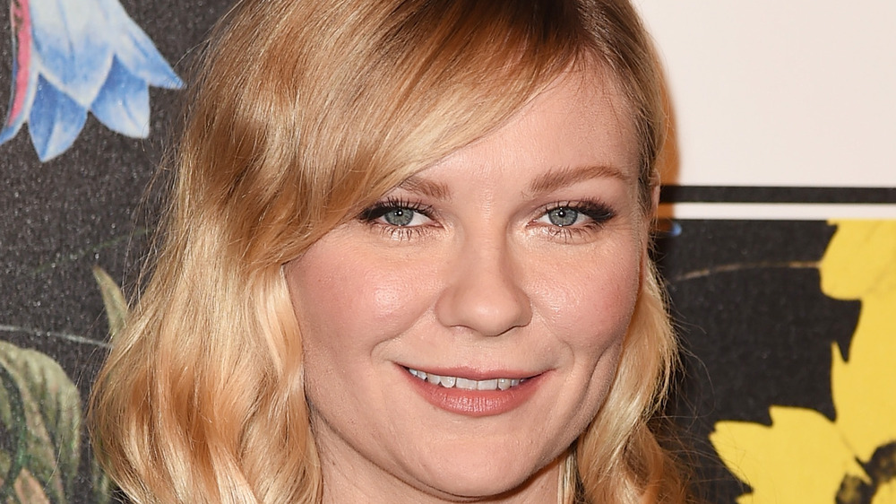 Kirsten Dunst souriant