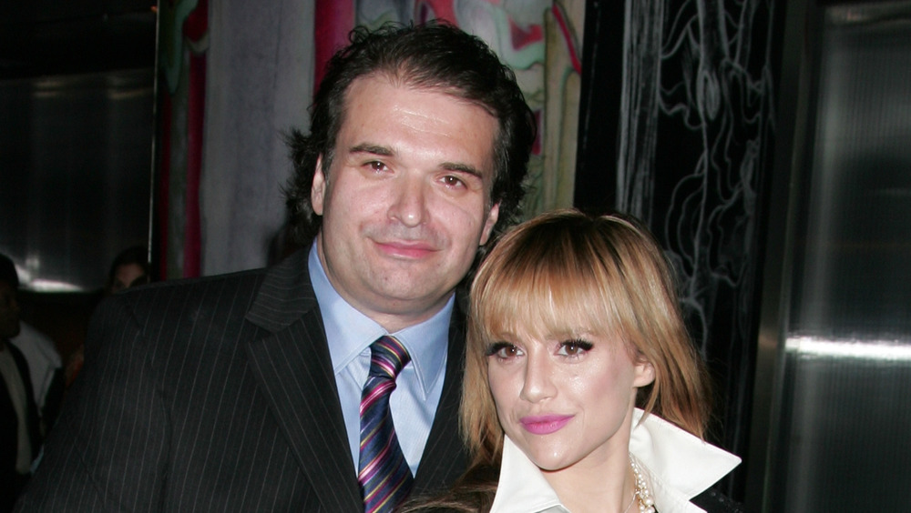 Simon Monjack et Brittany Murphy sourient