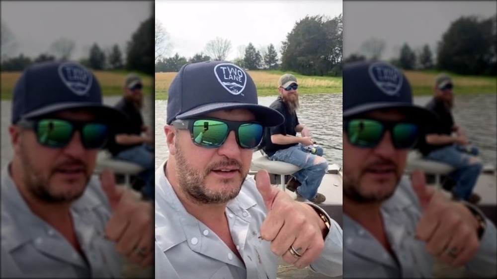 Luke Bryan abandonne le bateau