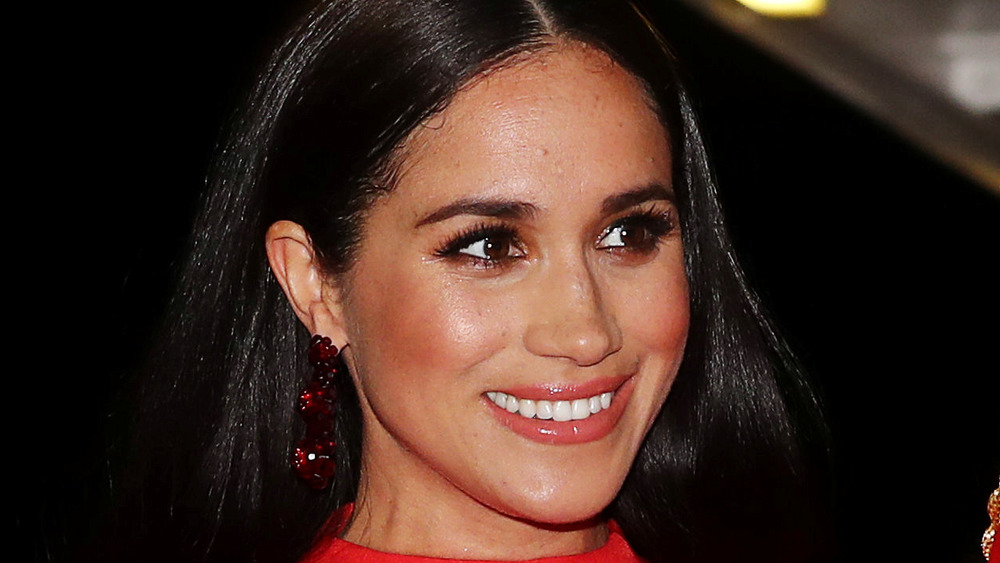 Cette star du coucher du soleil vendeuse se compare à Meghan Markle