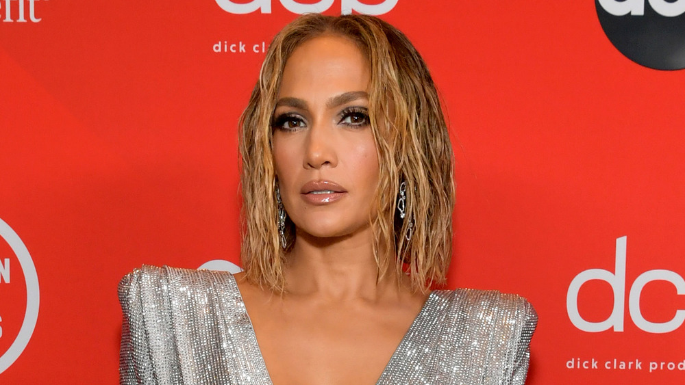 Comment Jennifer Lopez se sent vraiment à propos de la nouvelle série Selena