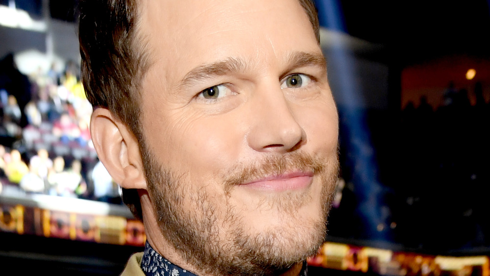 La nouvelle vidéo sur le plateau de Chris Pratt soulève les sourcils