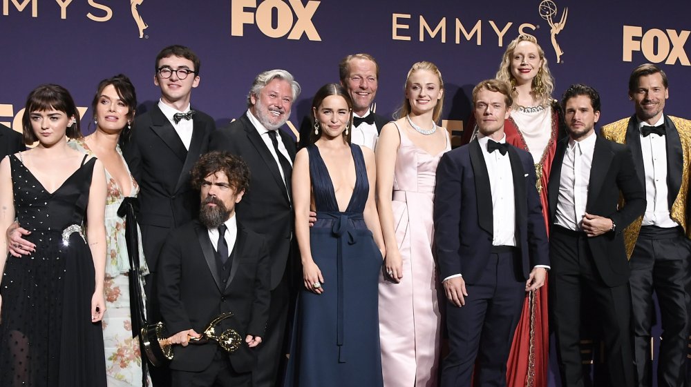 Distribution de game of thrones Le Game of Thrones jeté aux Emmys