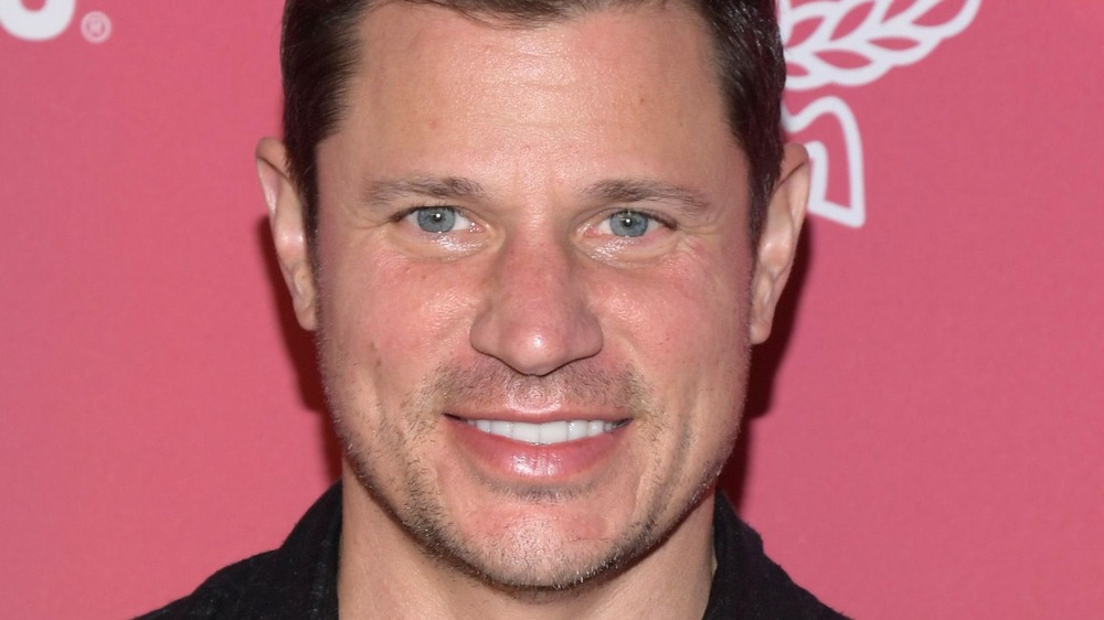 Nick Lachey dit qu’il a une fois daté cette soeur Kardashian