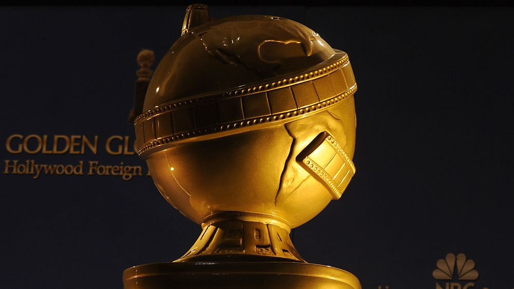 Pourquoi les excuses de la HFPA font-elles voir les fans des Golden Globes en rouge?