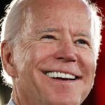 Un expert en langage corporel décompose la première conférence de presse de Biden