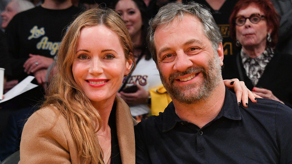 Match de basket Leslie Mann et Judd Apatow