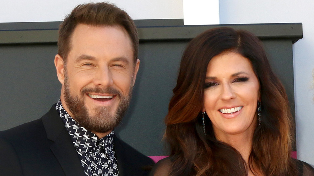 Karen Fairchild et Jimi Westbrook souriant